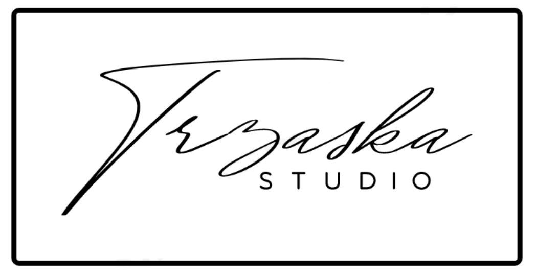 TrzaskaStudio Logo